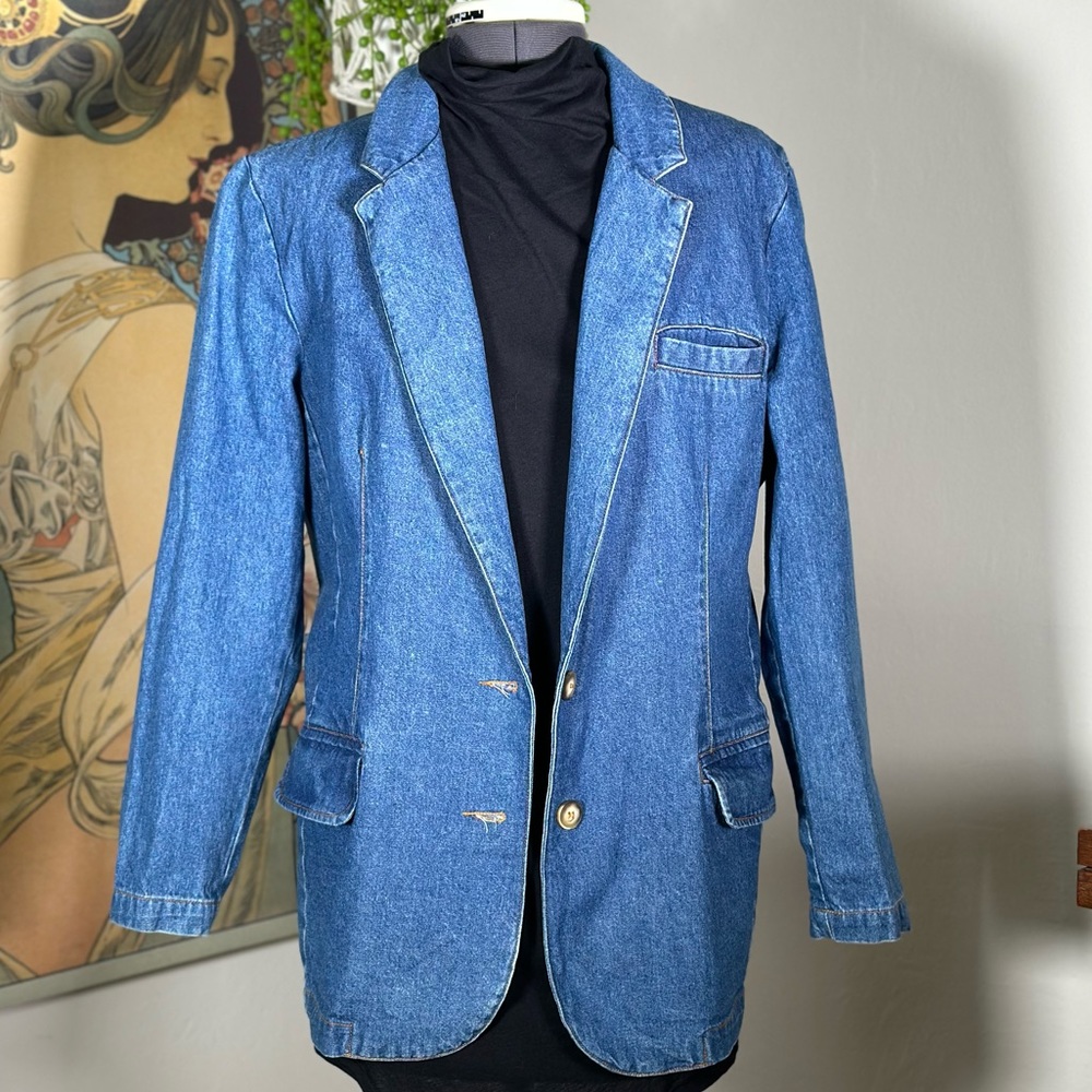 Women’s Vintage Cotton Blue Denim Blazer Jacket.